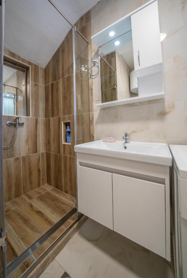 Apartman Anja ริซาน ภายนอก รูปภาพ
