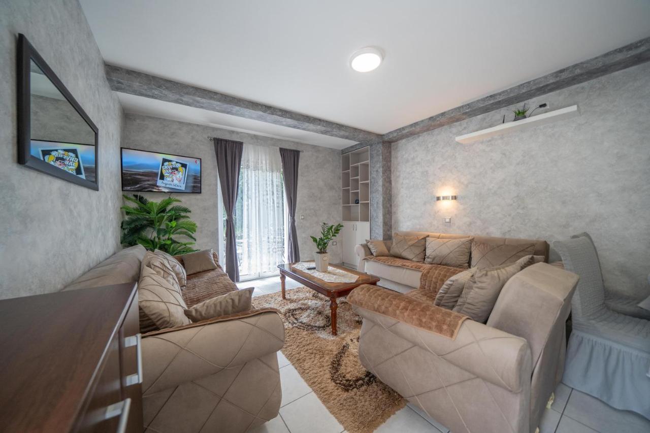 Apartman Anja ริซาน ภายนอก รูปภาพ